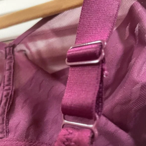 Wacole Elevated Allure Wireless Bra .. SOOO comfortable 38DD - Picture 5 of 10